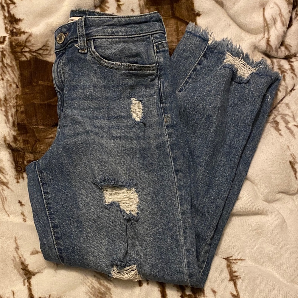 SO Frayed Hem Distressed Blue Jeans
